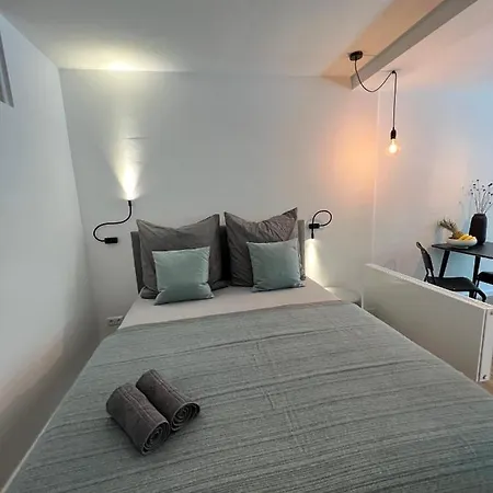 Apartmenthaus Schwingewiesen 3 *